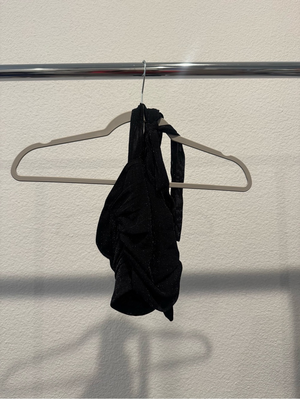 SHEIN Black Shimmery Cropped Halter Top